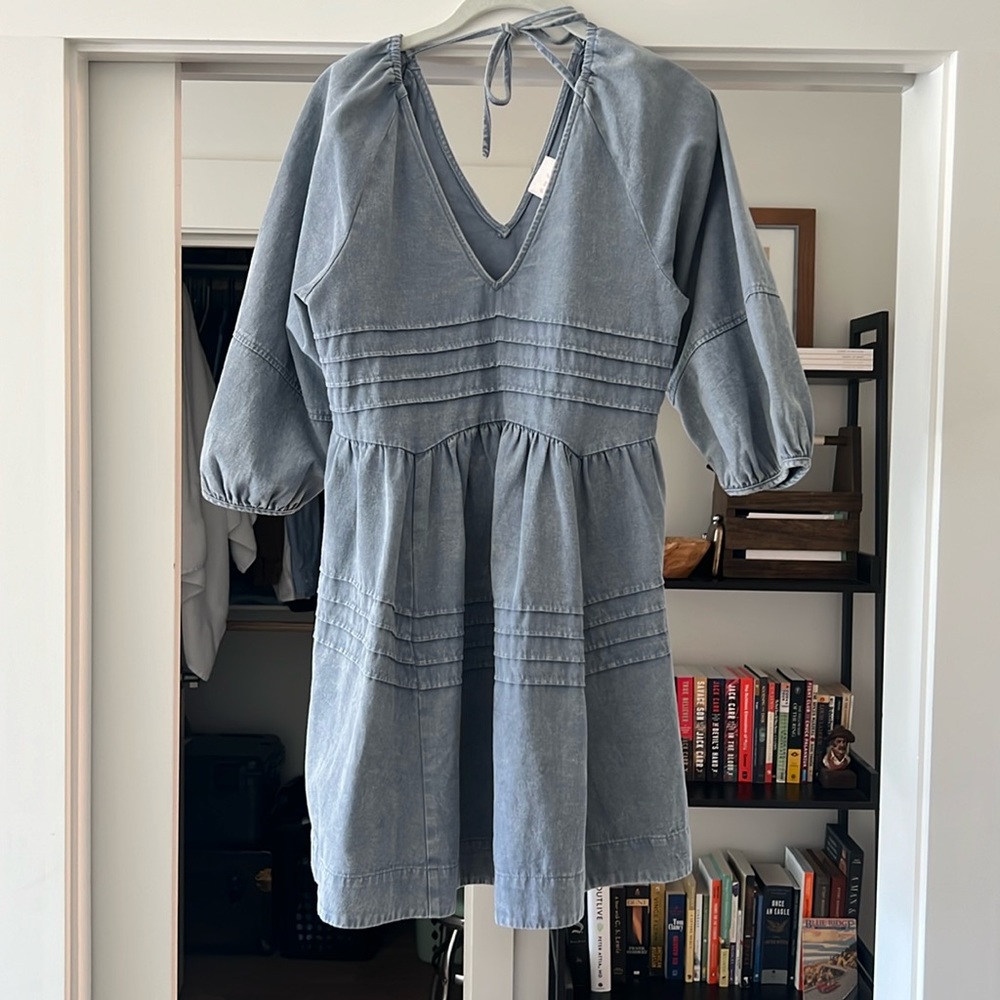 Blue dress